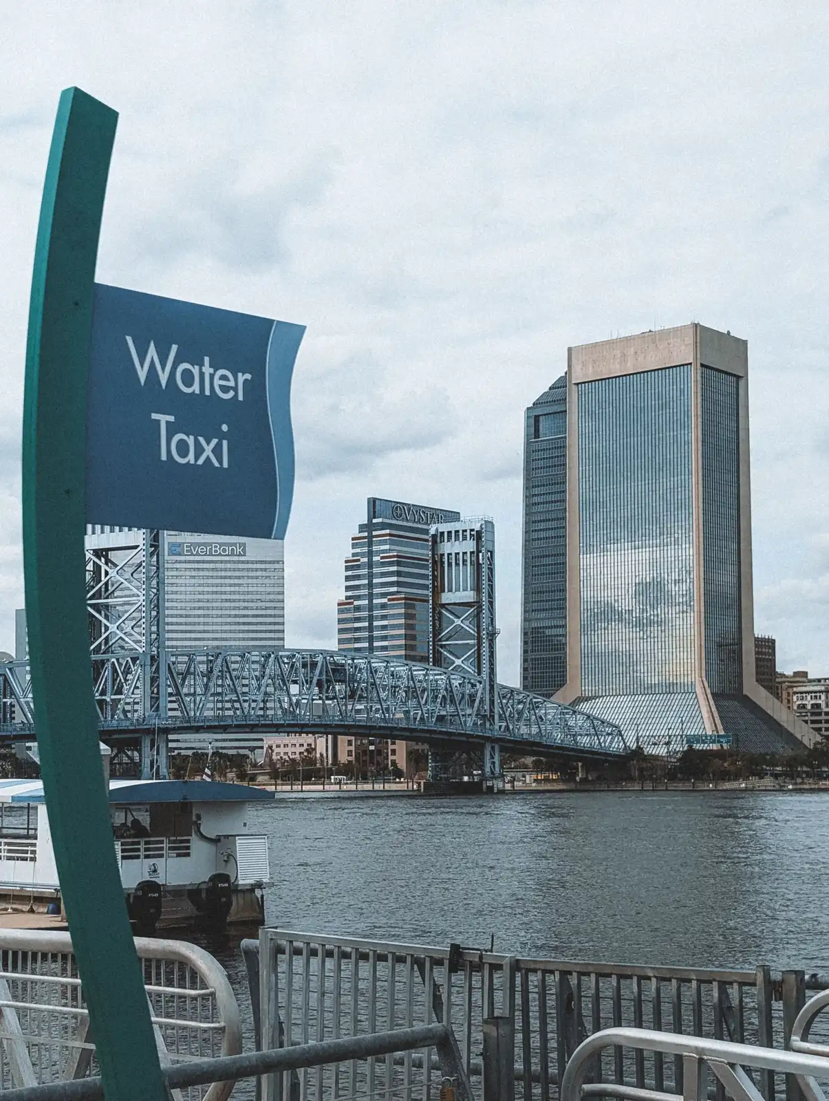 Jacksonville skyline and the Main Street Bridge over the St. Johns River